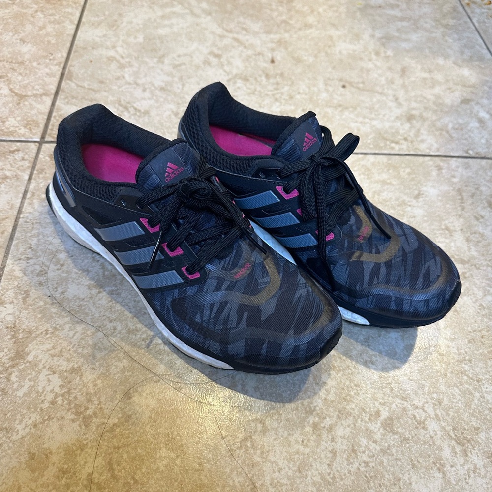 Adidas Women's Black, gray and magenta Pink Athletic Shoes.  Size 6